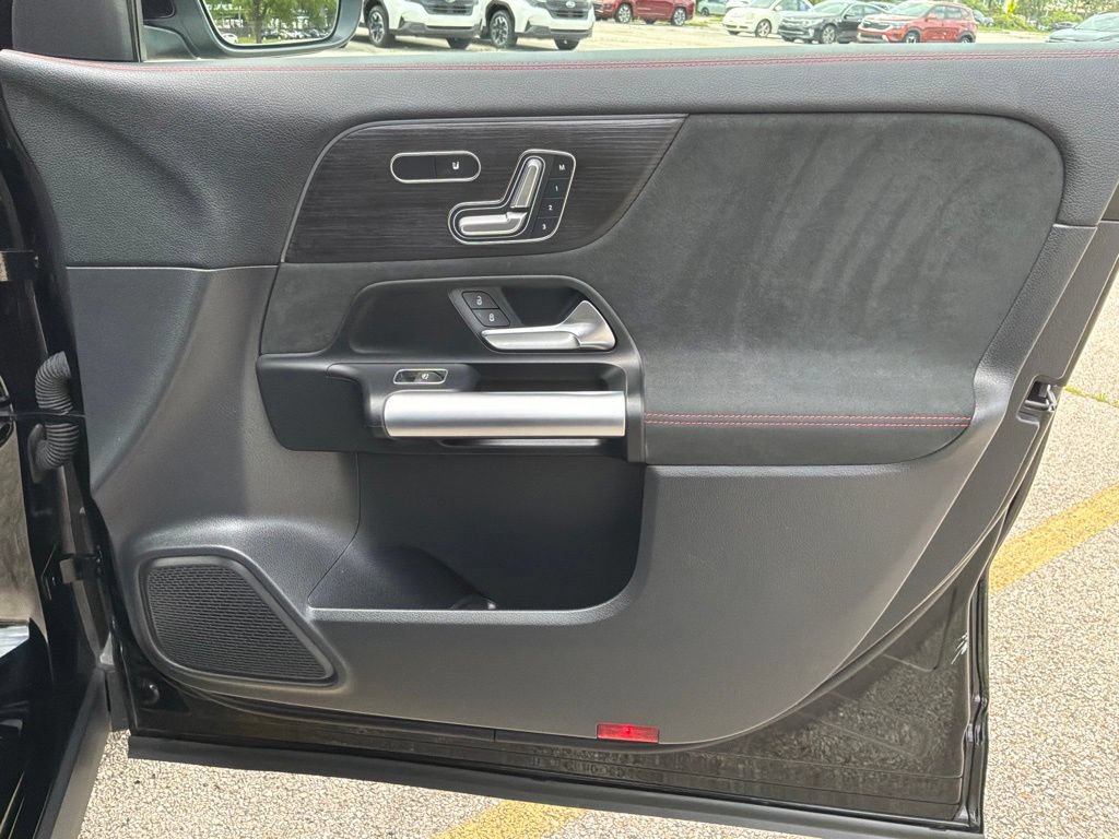 Used 2023 Mercedes-Benz GLA 250 4MATIC image 27