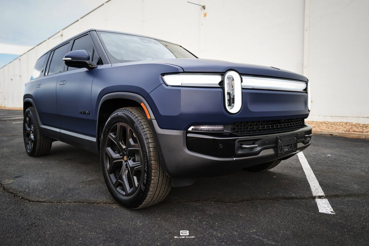 Used 2026 Rivian R1S Premium image 12