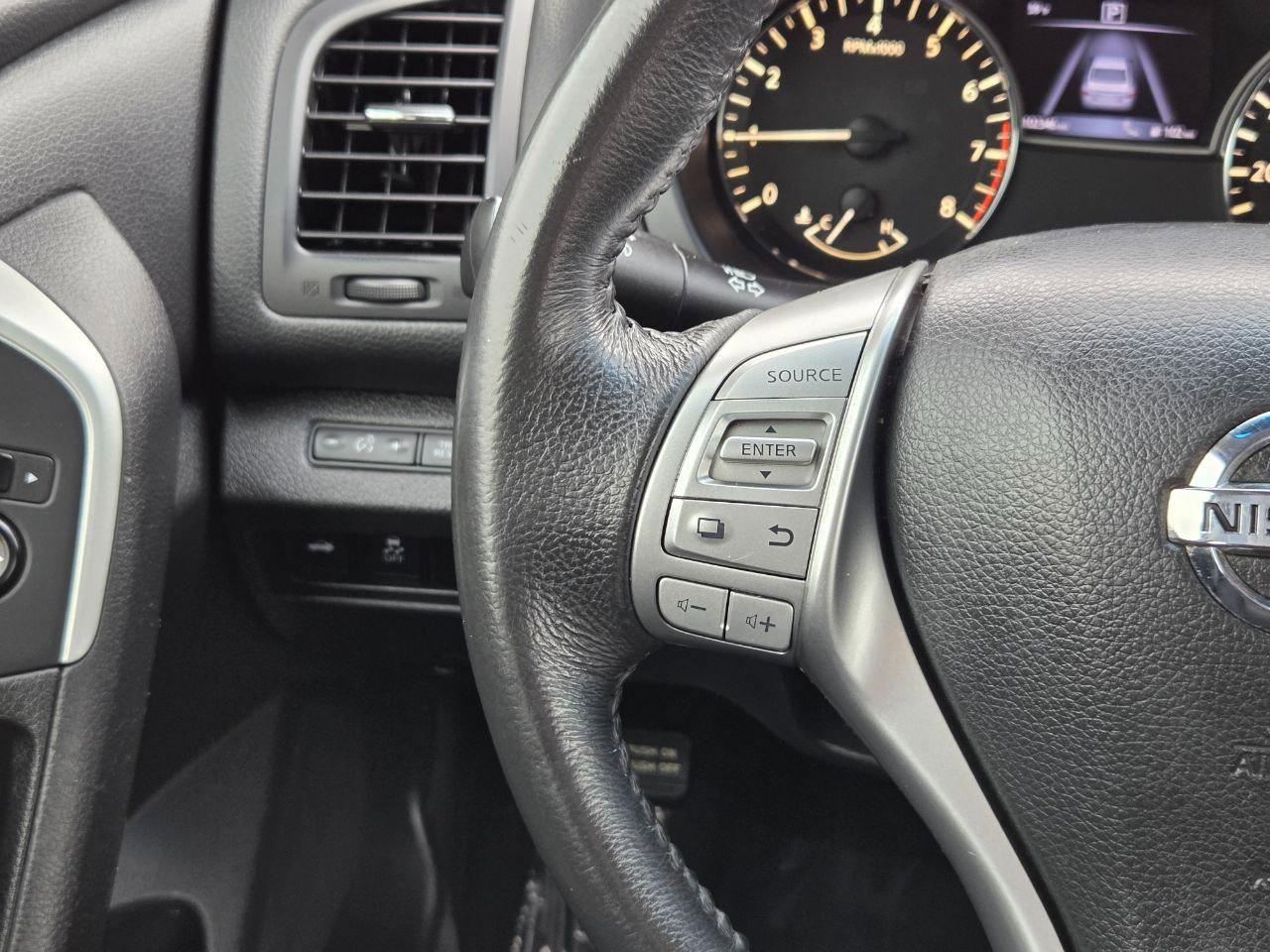 Used 2016 Nissan Altima 2.5 SV w/ Convenience Package image 29