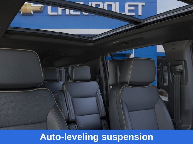 New 2026 Chevrolet Suburban Premier image 25