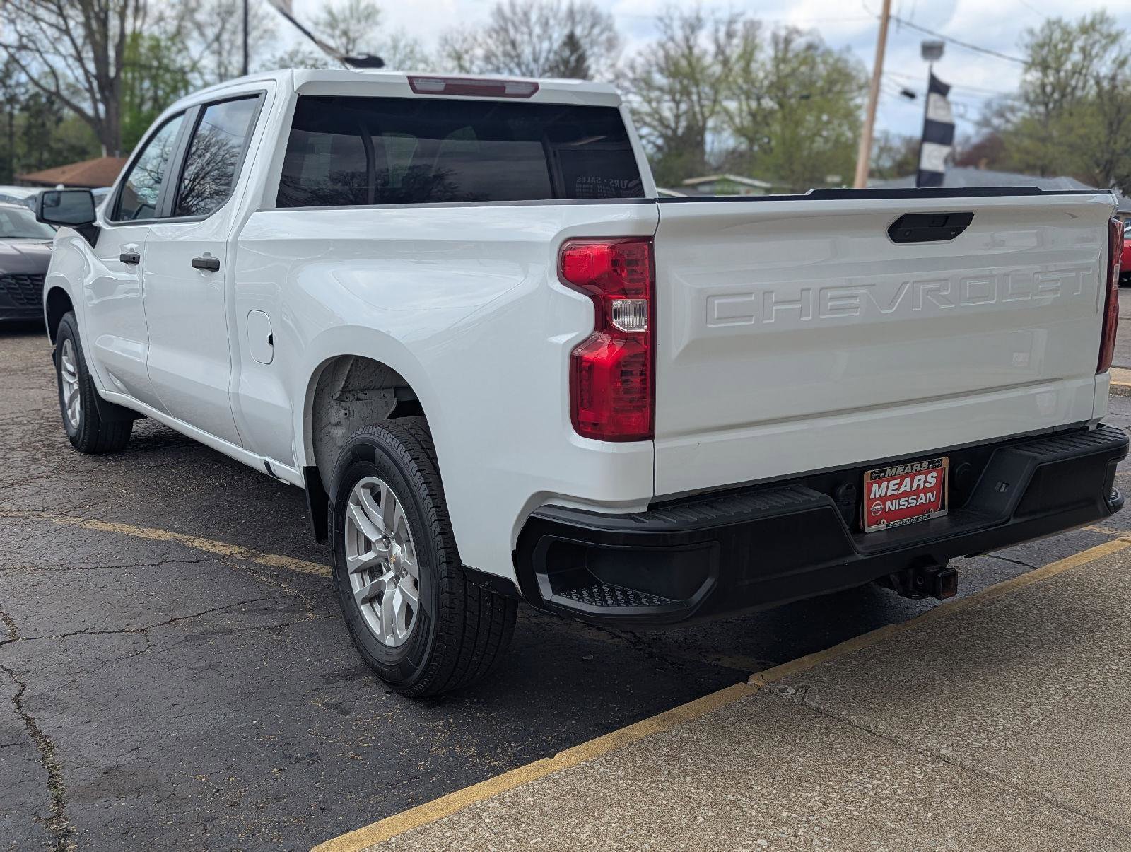 Used 2022 Chevrolet Silverado 1500 W/T w/ WT Value Package AWD/4WD image 8
