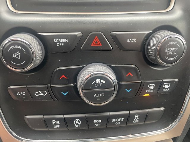 Used 2017 Jeep Grand Cherokee Limited image 25