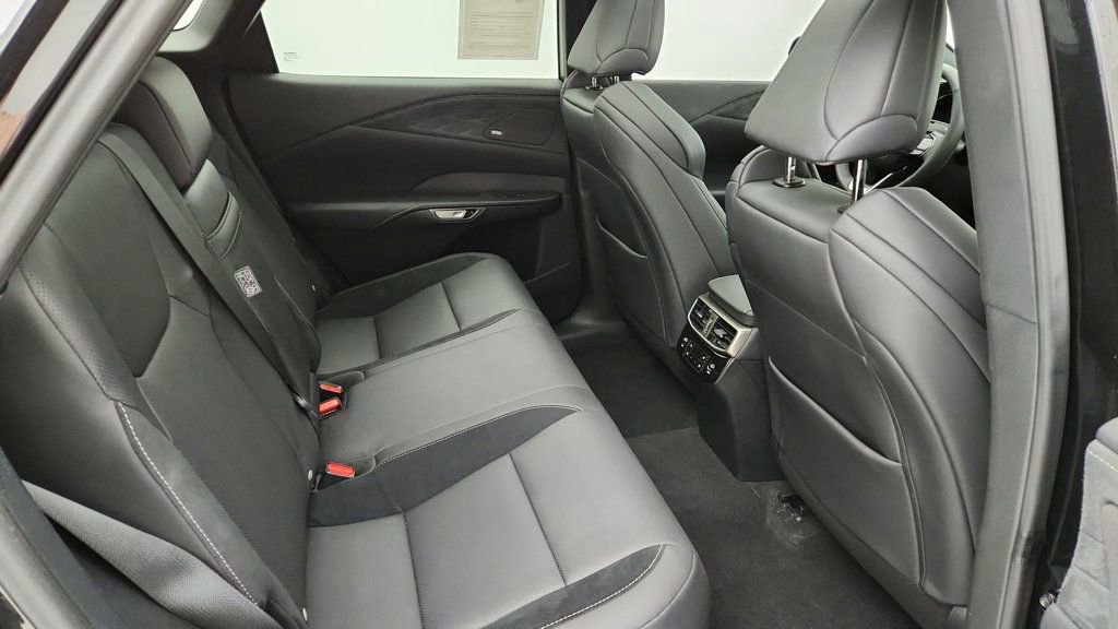 Used 2024 Lexus RX 500h F Sport w/ Convenience Package image 24