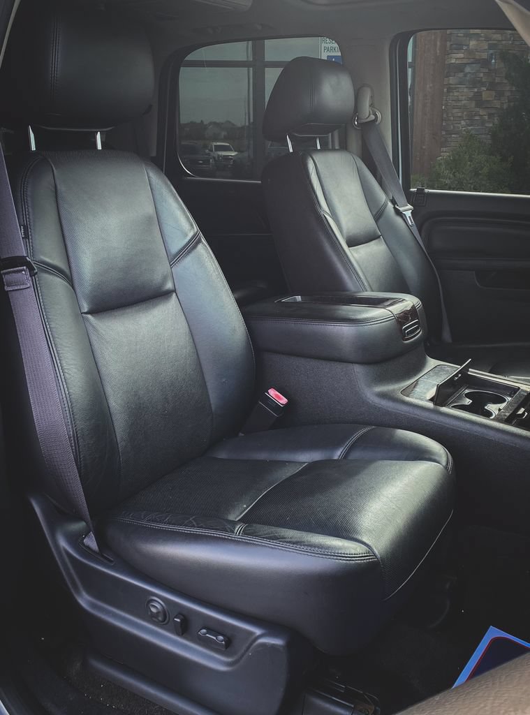 Used 2014 GMC Yukon Denali AWD/4WD image 17