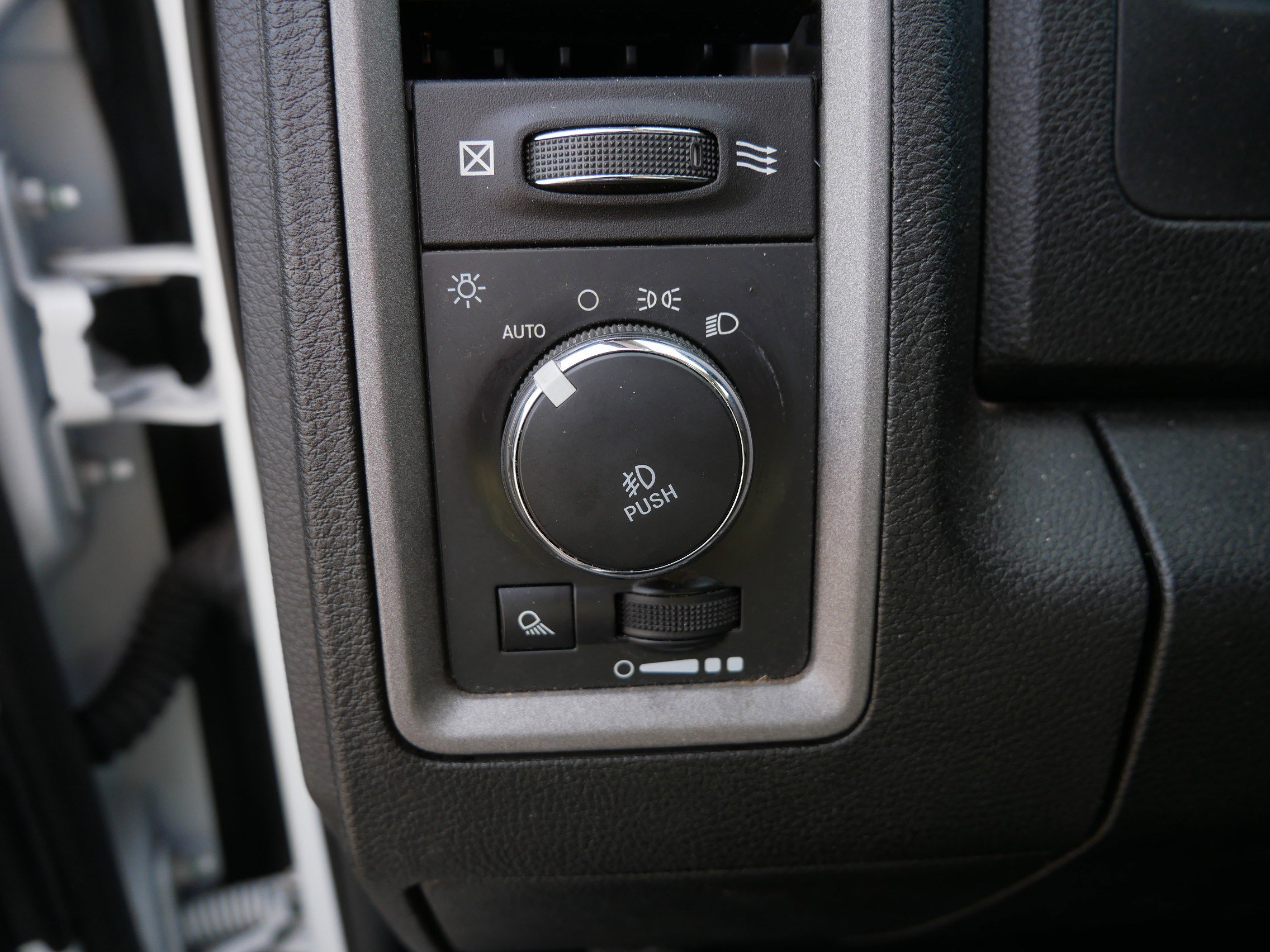 Certified 2023 RAM 1500 Tradesman w/ Tradesman SXT Package image 22