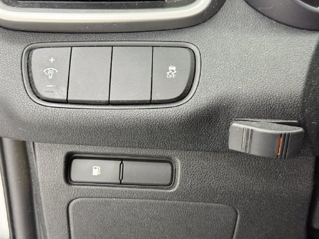 Used 2018 Kia Sorento L FWD image 14
