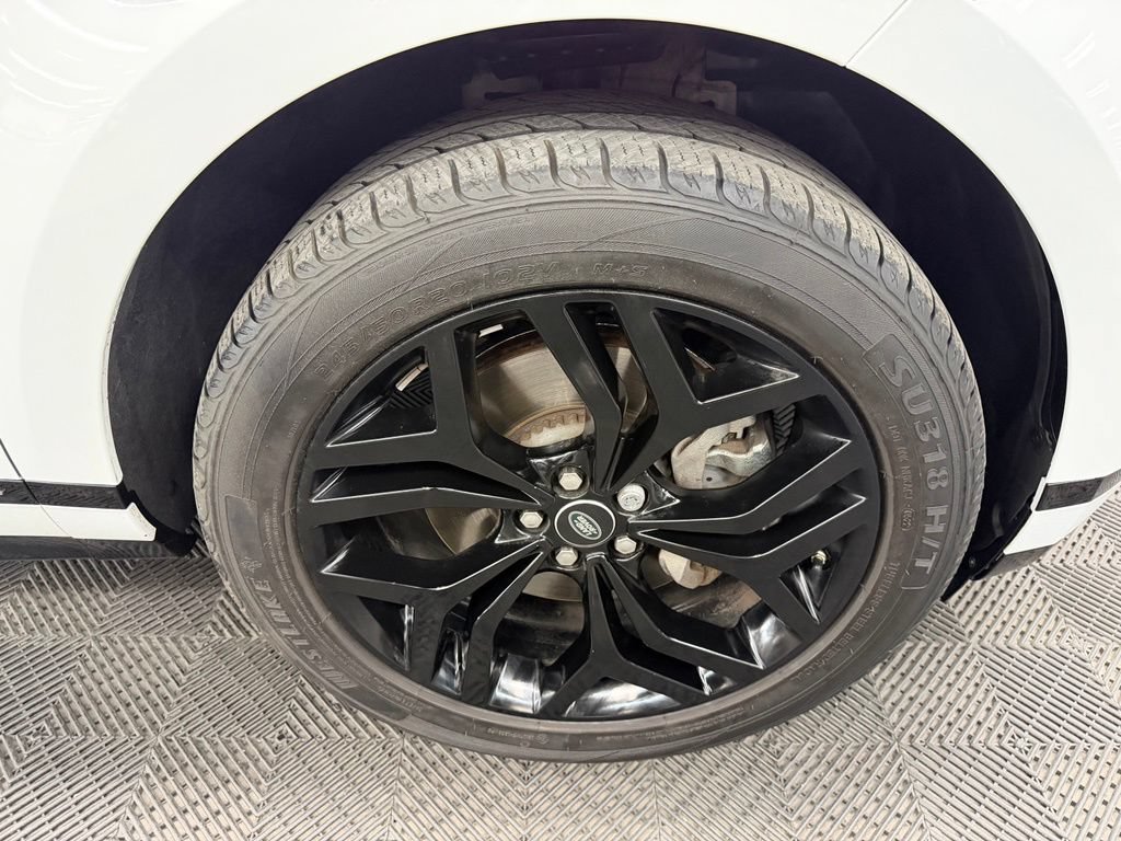 Used 2020 Land Rover Range Rover Evoque R-Dynamic S AWD/4WD image 18