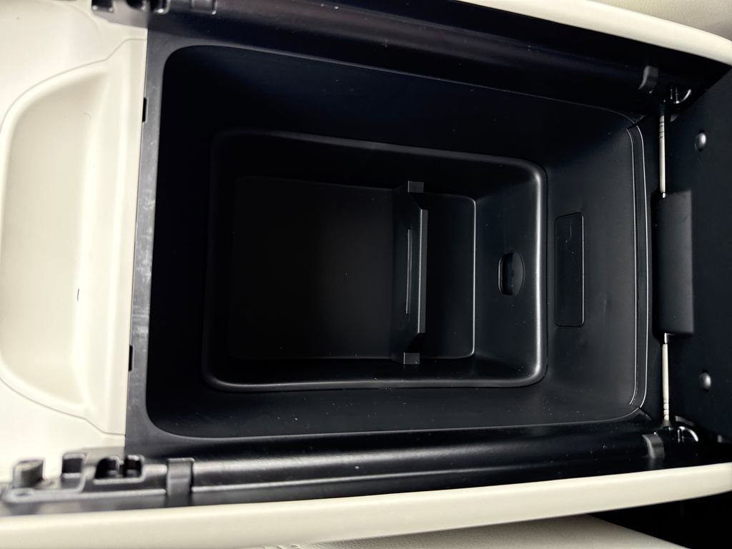 New 2026 Hyundai Santa Fe Limited FWD image 34