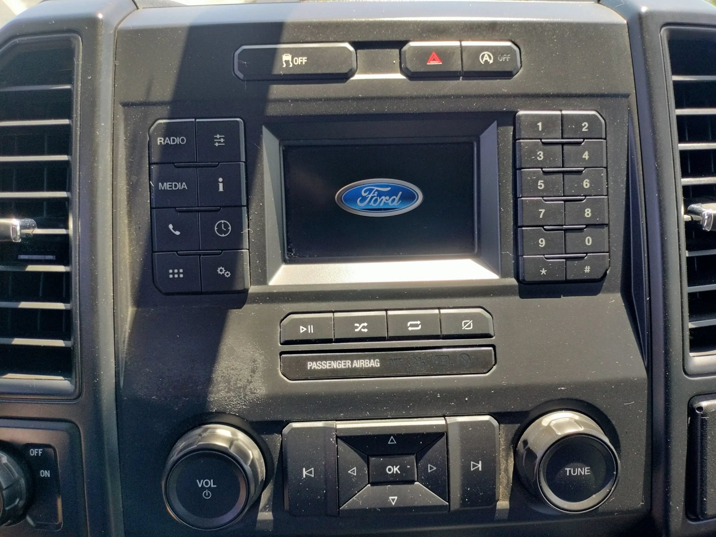Used 2019 Ford F150 XL w/ Equipment Group 101A Mid RWD image 30