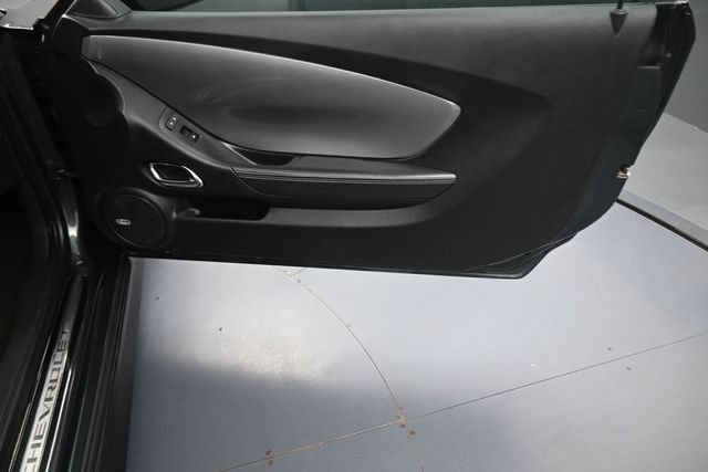Used 2013 Chevrolet Camaro SS RWD image 13