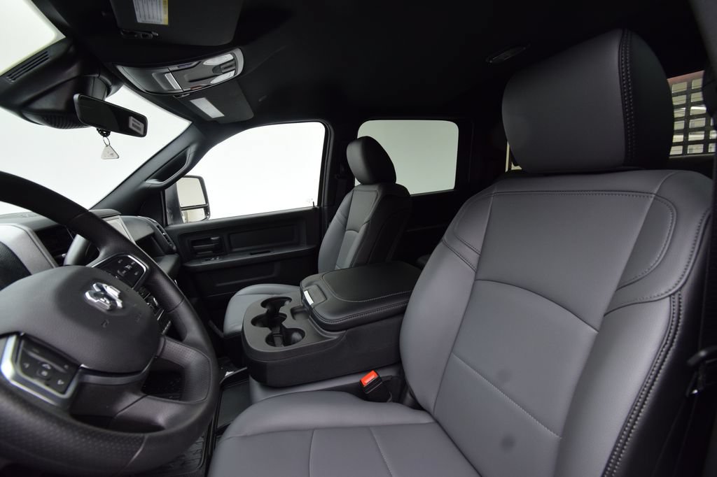 New 2026 RAM 3500 Tradesman AWD/4WD image 40