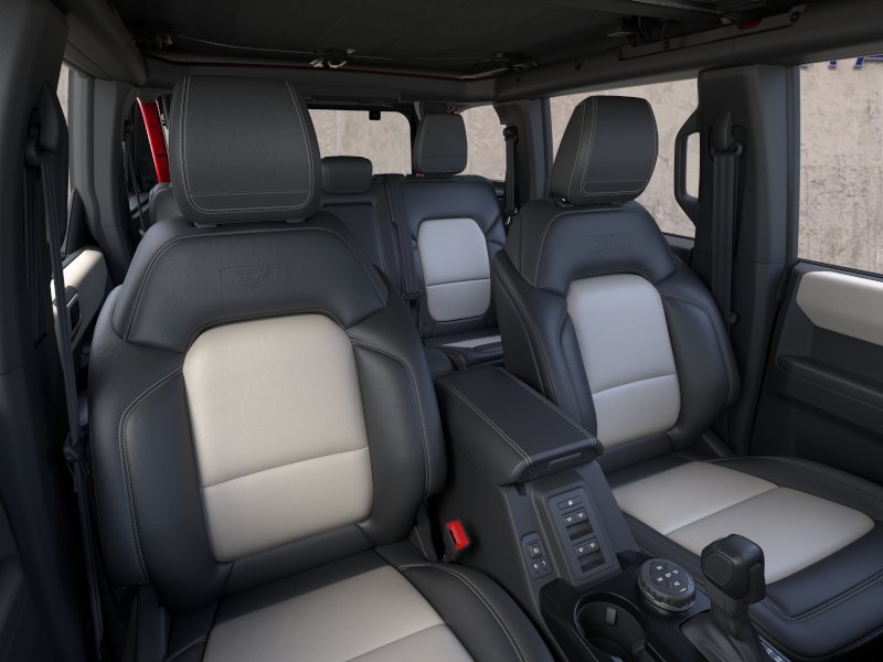 New 2026 Ford Bronco Outer Banks w/ Sasquatch Package AWD/4WD image 12