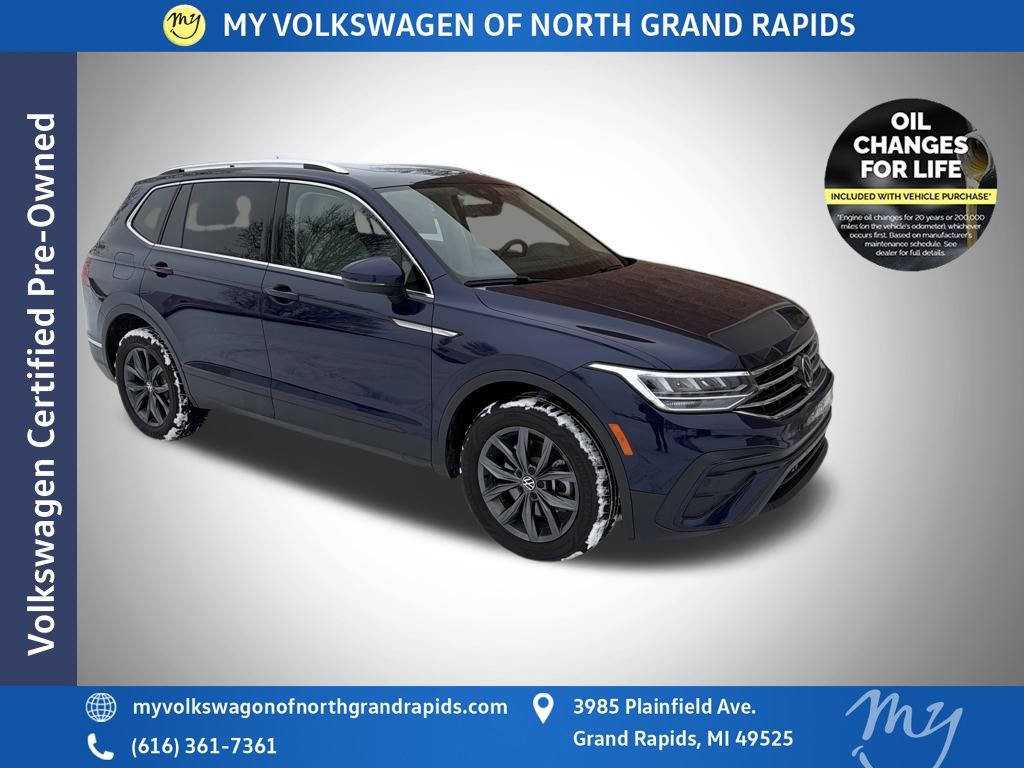 Used 2022 Volkswagen Tiguan SE w/ Panoramic Sunroof Package