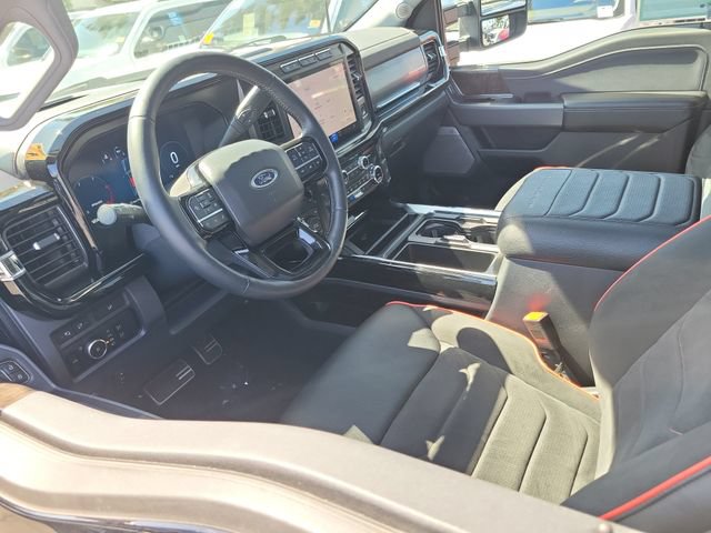 Used 2024 Ford F250 Lariat w/ Lariat Ultimate Package AWD/4WD image 3