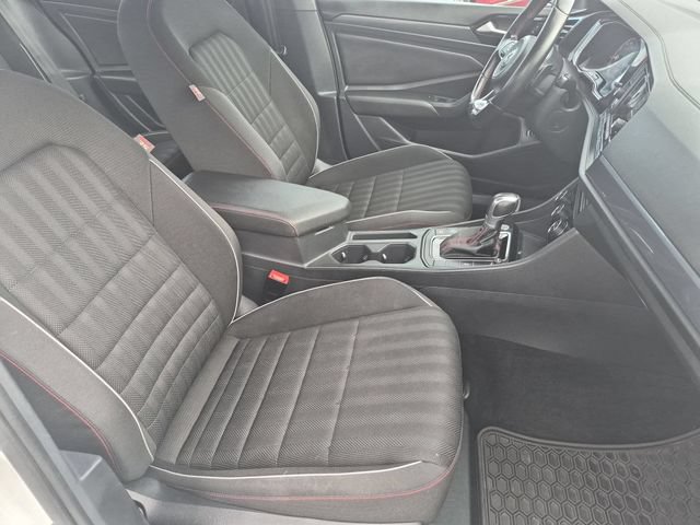 Used 2019 Volkswagen Jetta GLI FWD image 34