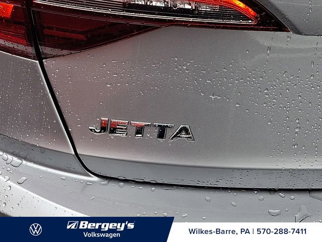 Certified 2021 Volkswagen Jetta SEL image 33