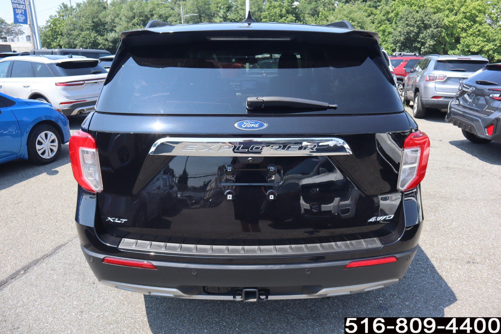 Used 2023 Ford Explorer XLT w/ Equipment Group 202A AWD/4WD image 6