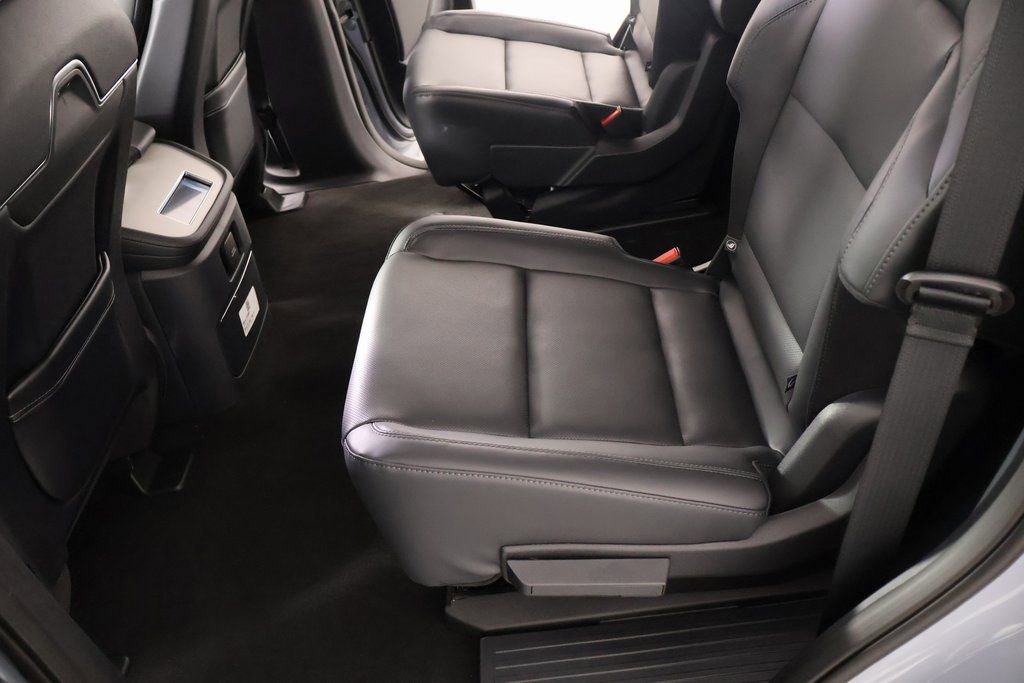 New 2026 Lincoln Navigator Premiere image 12