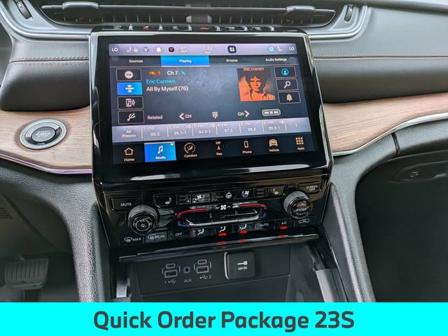 Used 2024 Jeep Grand Cherokee Summit AWD/4WD image 25
