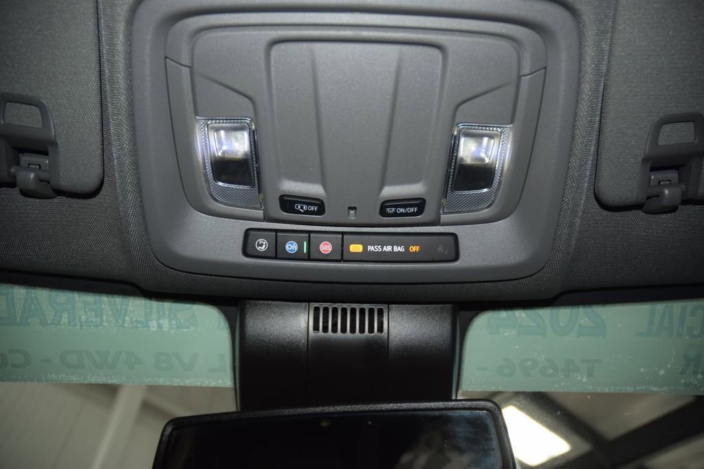 Used 2024 Chevrolet Silverado 2500 Custom w/ Custom Value Package image 40