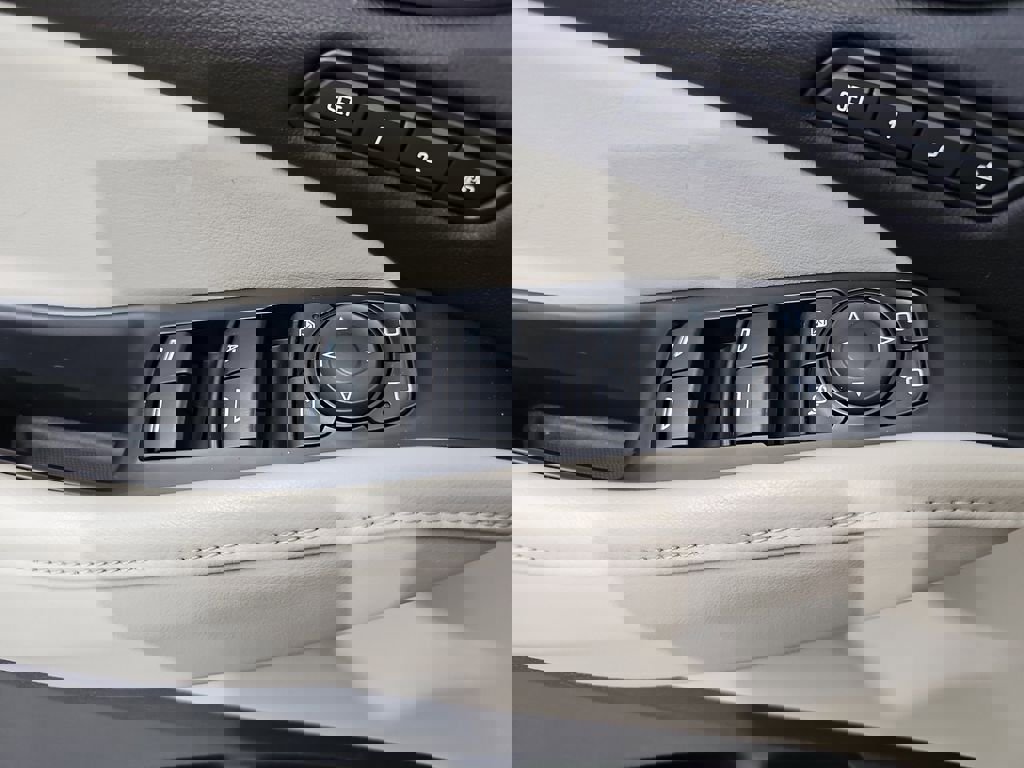 Used 2018 Buick Enclave Premium w/ Experience Buick Package image 31