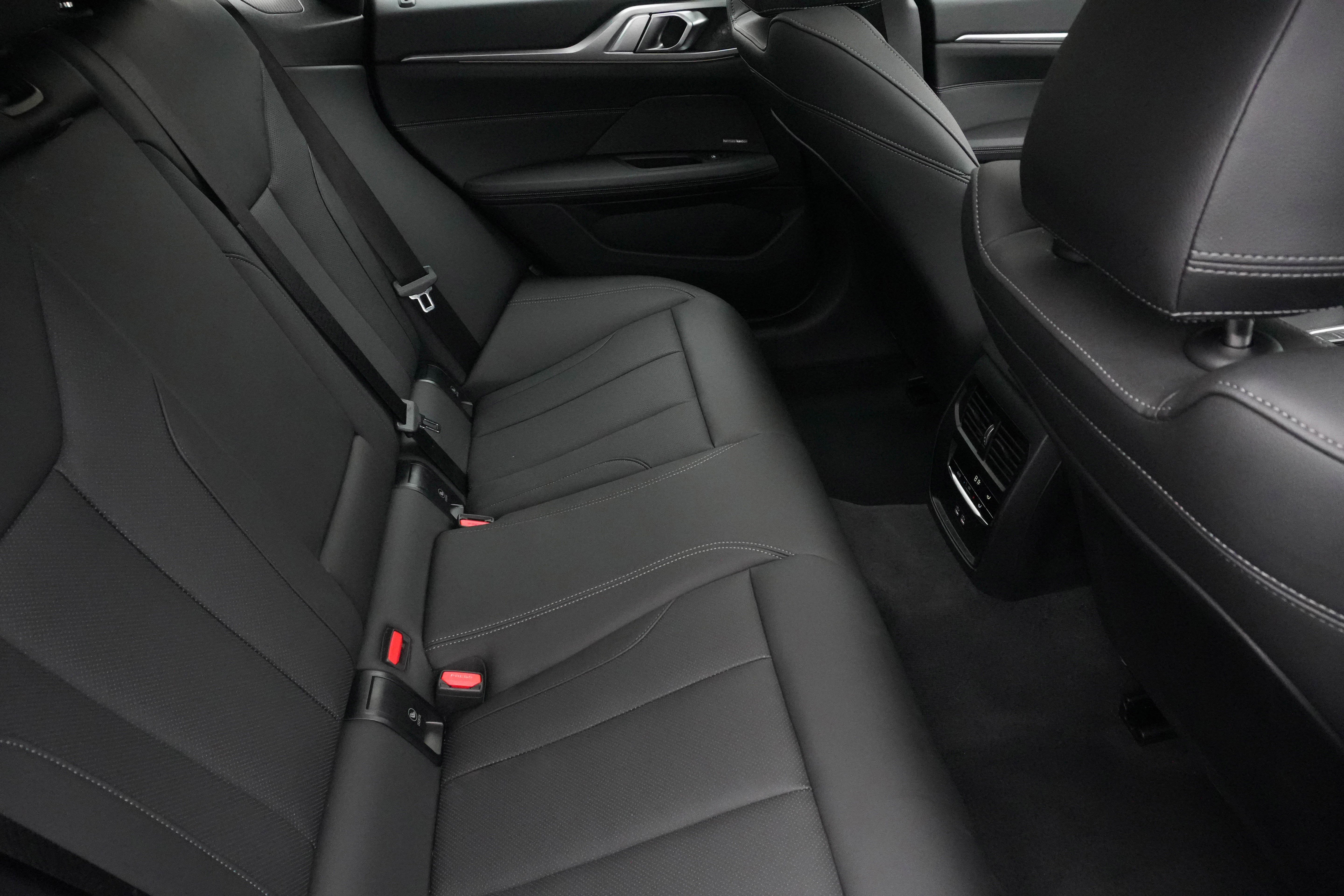 Certified 2025 BMW M440i image 39