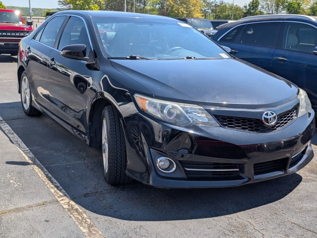 Used 2013 Toyota Camry SE image 5