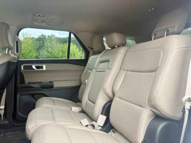 Used 2020 Ford Explorer XLT w/ Equipment Group 202A RWD image 26