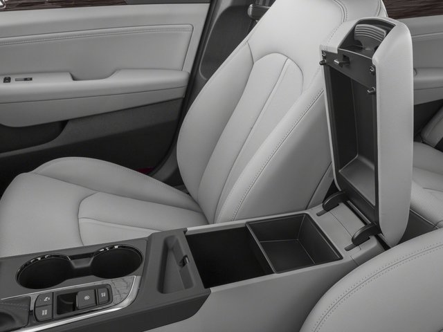 Used 2016 Hyundai Sonata Limited w/ Option Group 02 FWD image 18