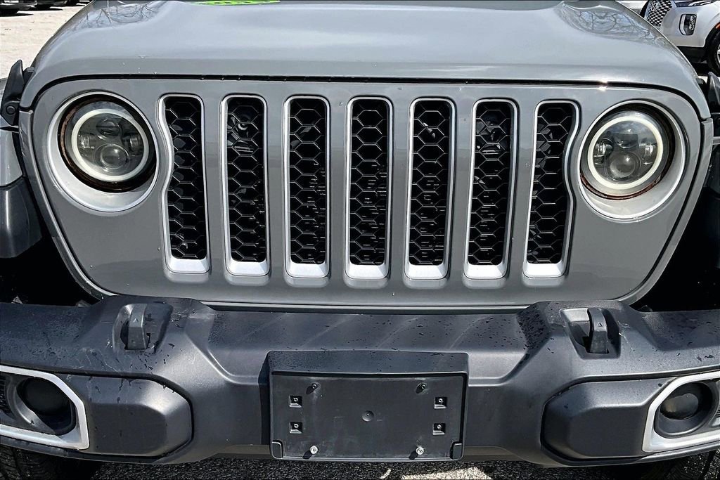 Used 2022 Jeep Gladiator Overland w/ Cold Weather Group AWD/4WD image 30