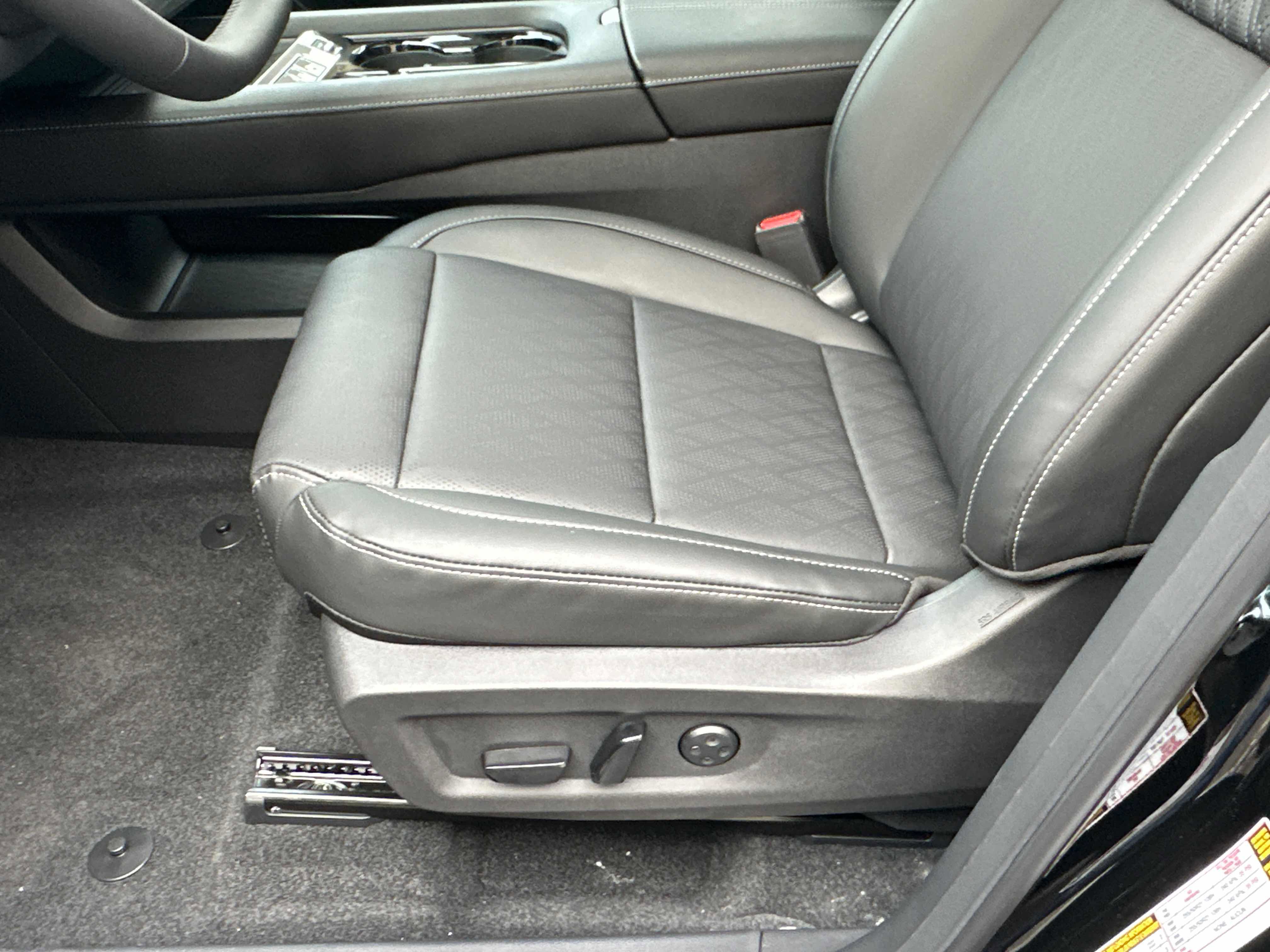 New 2026 Nissan Murano Platinum w/ Cargo Package AWD/4WD image 26