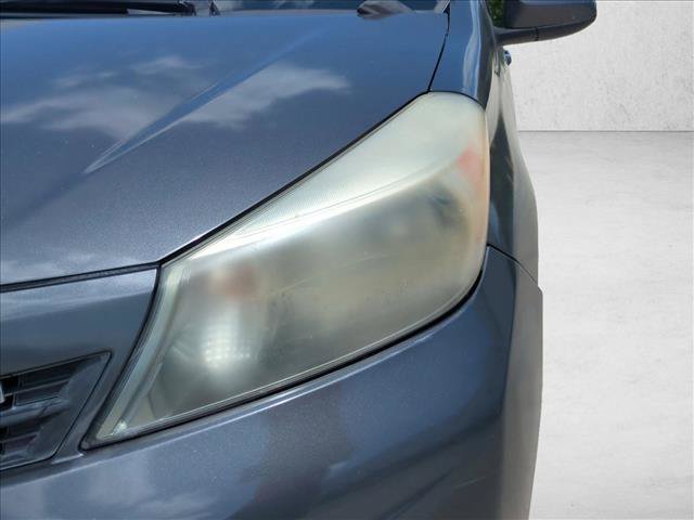 Used 2013 Toyota Yaris L FWD image 7