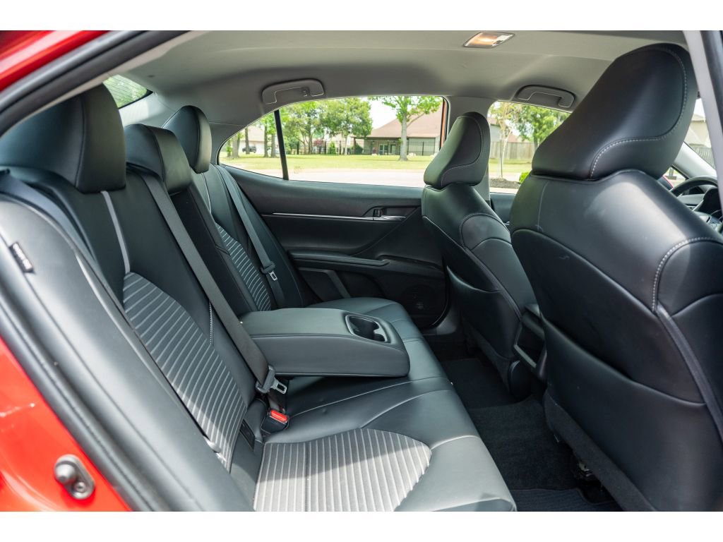 Used 2022 Toyota Camry SE w/ Convenience Package FWD image 16