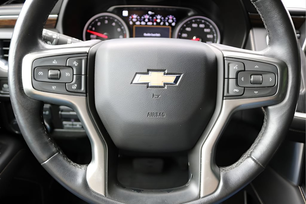 Used 2021 Chevrolet Suburban Premier w/ Premium Package RWD image 25