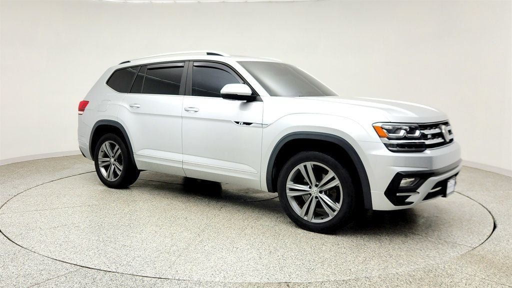 Used 2018 Volkswagen Atlas SEL w/ R-Line Package AWD/4WD image 3