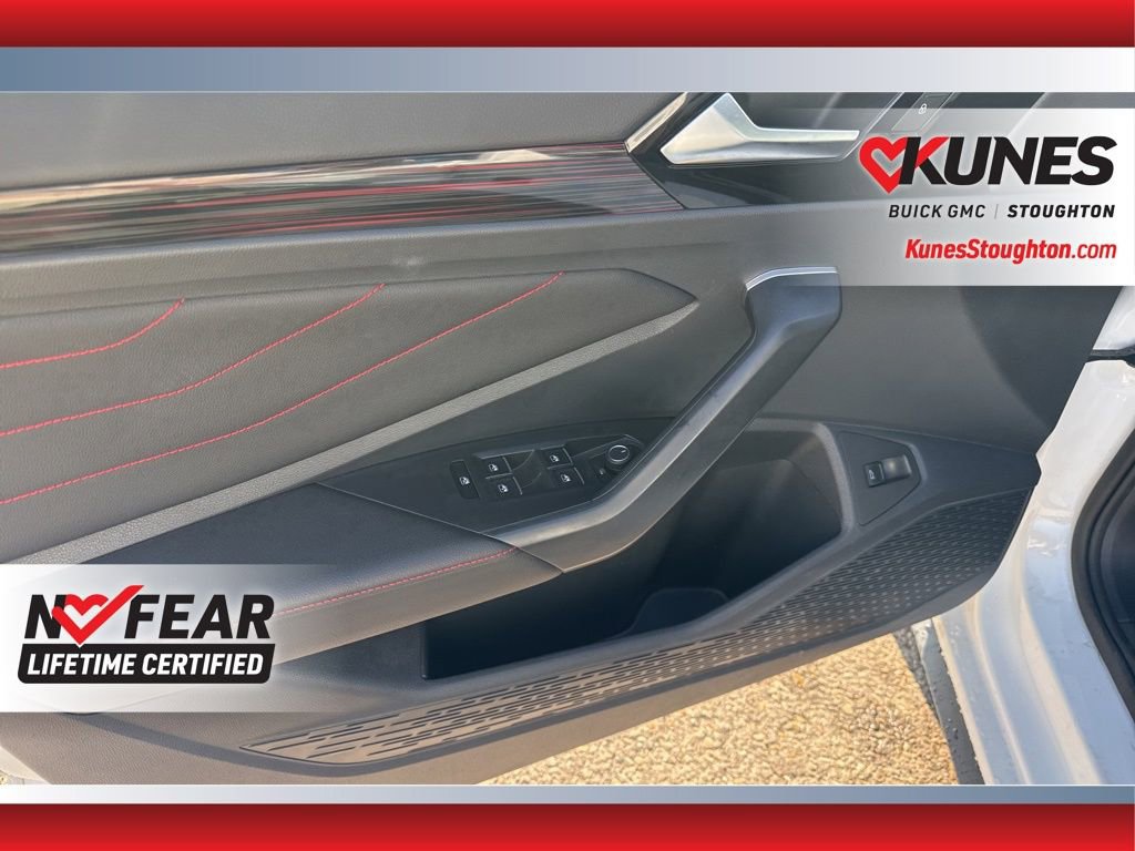 Used 2024 Volkswagen Jetta GLI 40th Anniversary Edition image 20