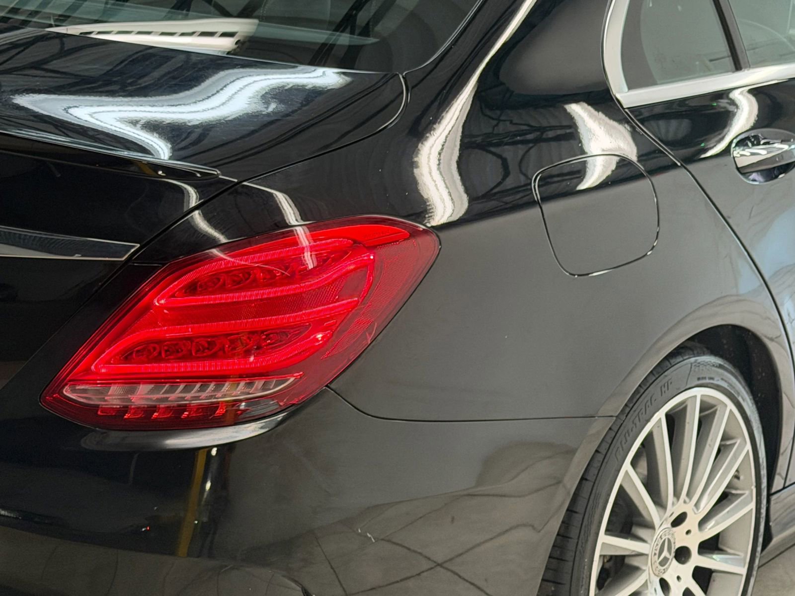 Used 2018 Mercedes-Benz C 300 Sedan w/ AMG Line image 10