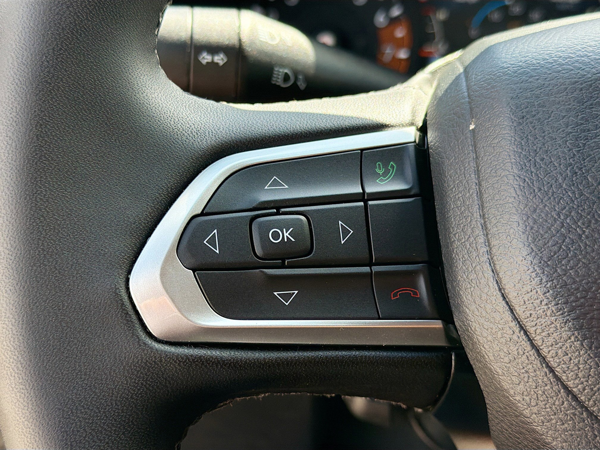 Used 2024 Jeep Compass Latitude w/ Altitude Special Edition image 31