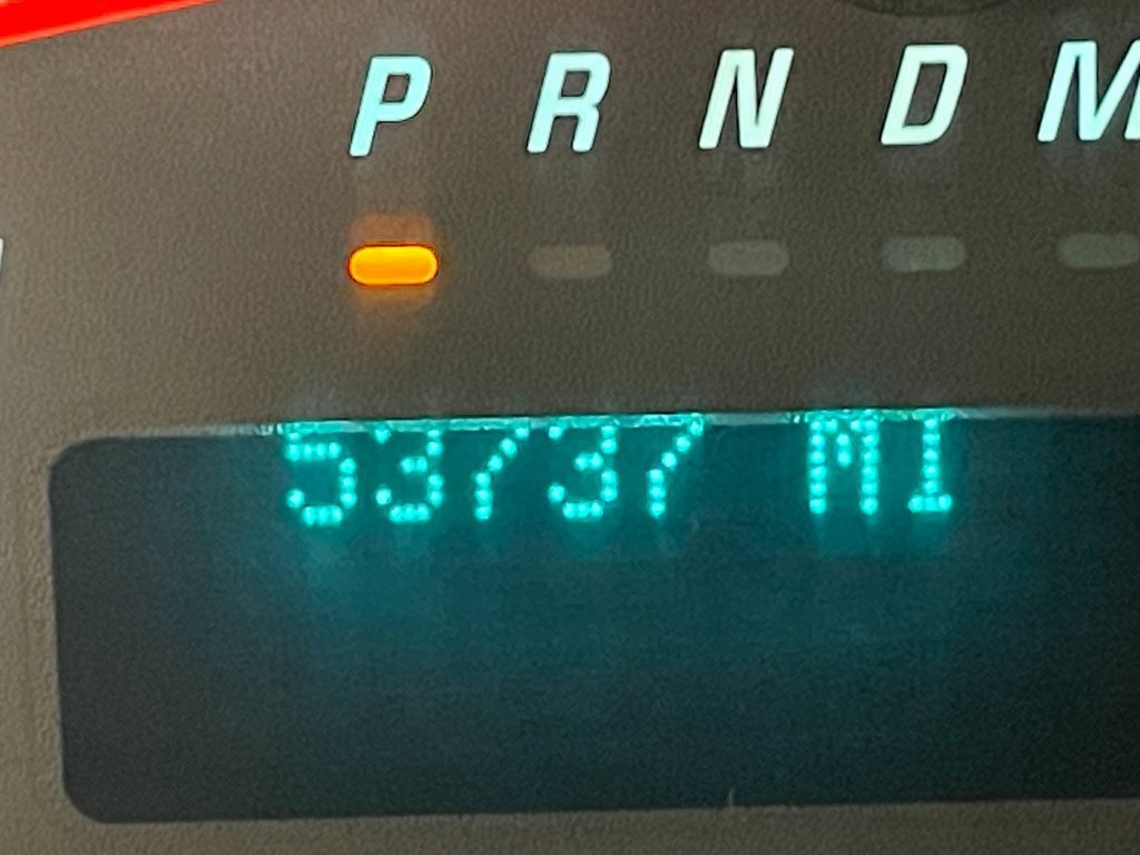 Used 2015 Chevrolet Express 2500 image 19