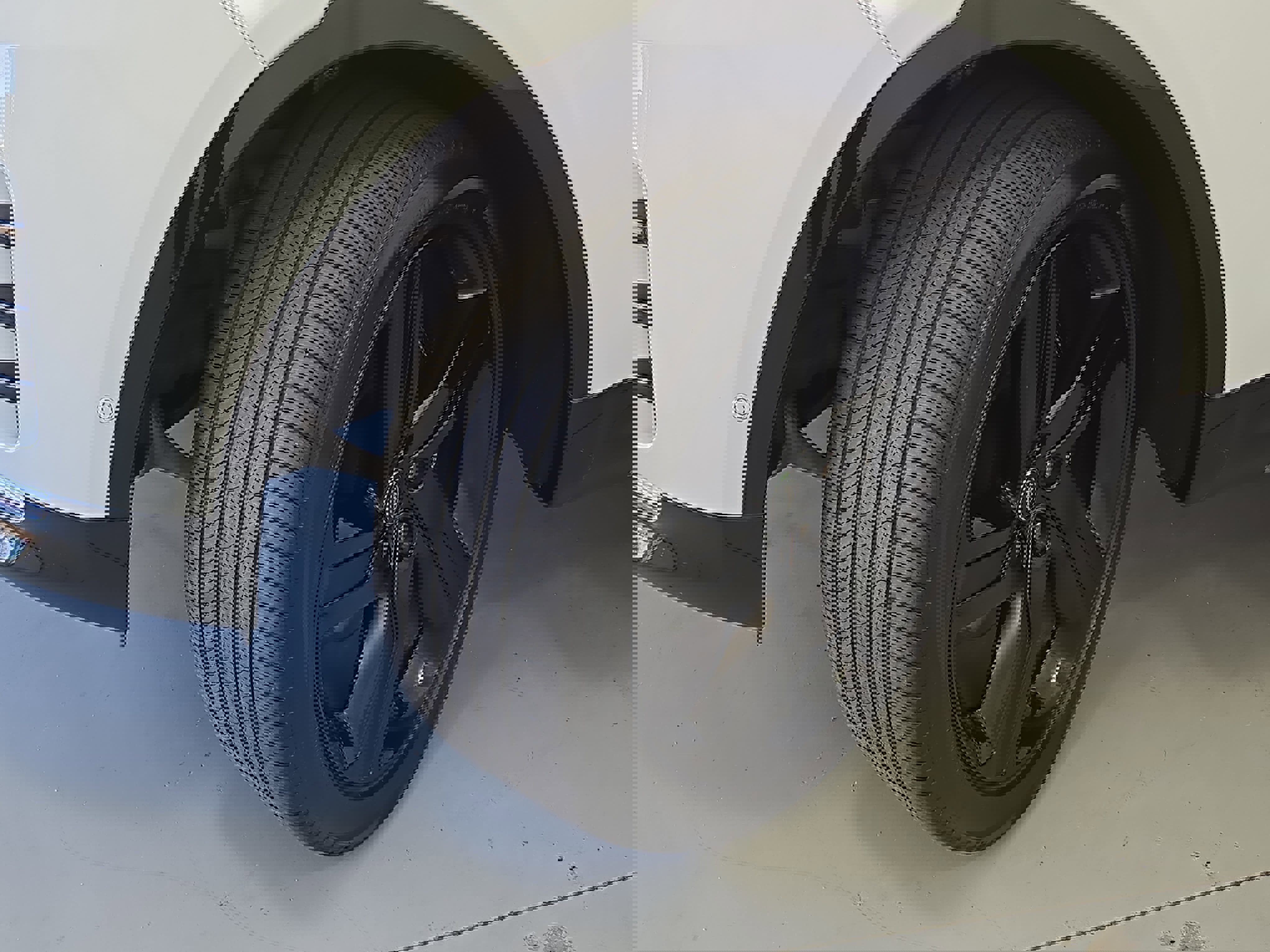 Used 2024 Land Rover Discovery Metropolitan Edition image 34