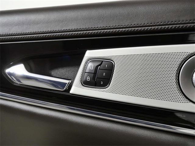 Used 2021 Lincoln Nautilus Black Label w/ Class II Trailer Tow Package image 25