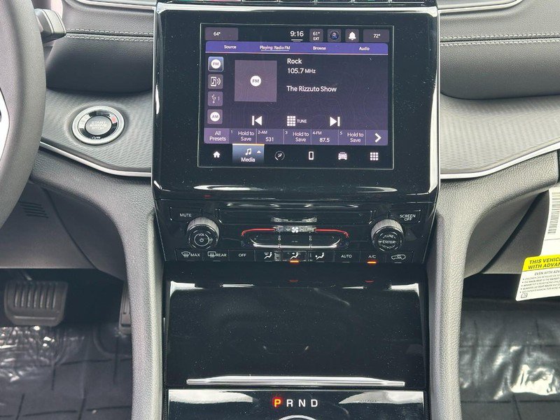 New 2025 Jeep Grand Cherokee Laredo image 7