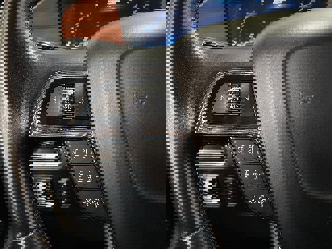 Used 2023 Lincoln Navigator L Reserve image 19