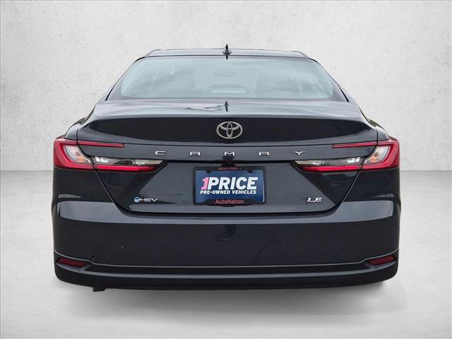 Used 2025 Toyota Camry LE FWD image 7