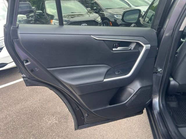 Used 2021 Toyota RAV4 XLE w/ Convenience Package AWD/4WD image 19