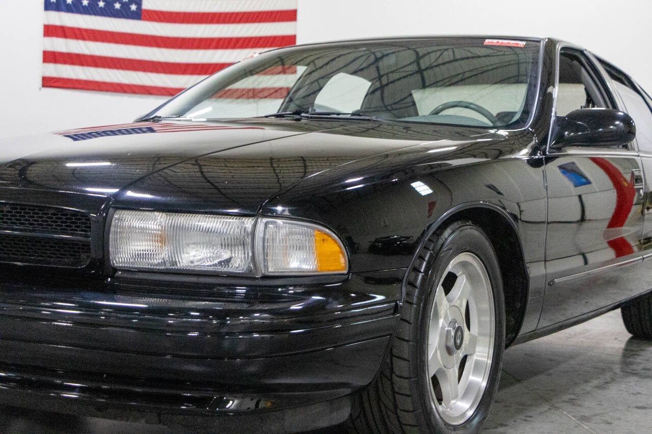 Used 1995 Chevrolet Impala SS RWD image 31
