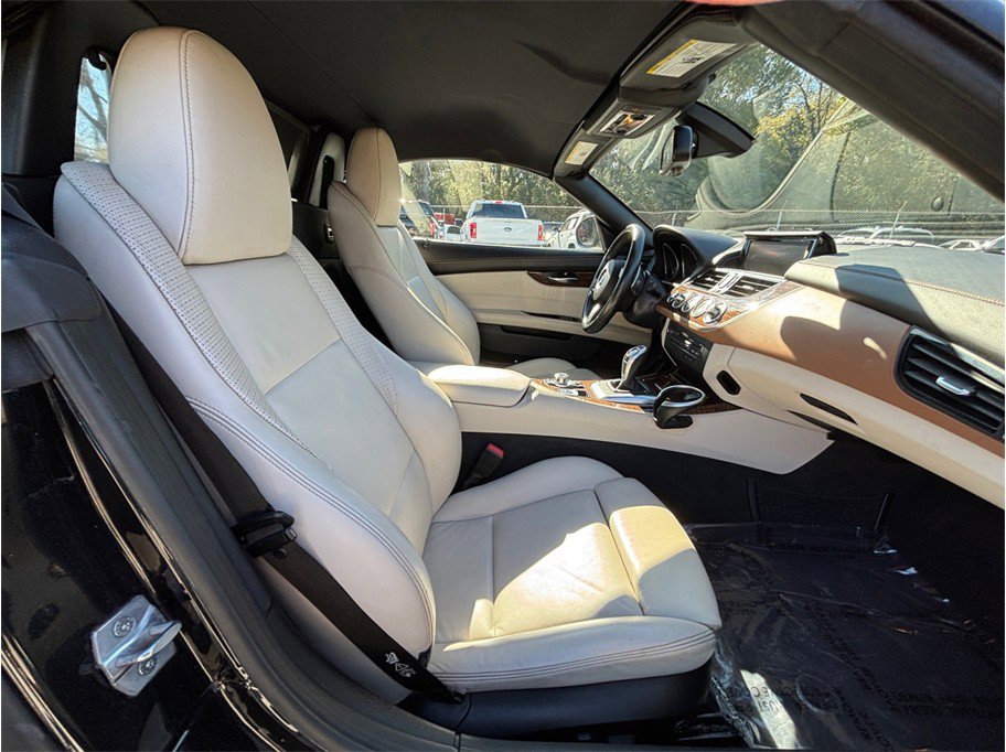 Used 2015 BMW Z4 sDrive35i image 32