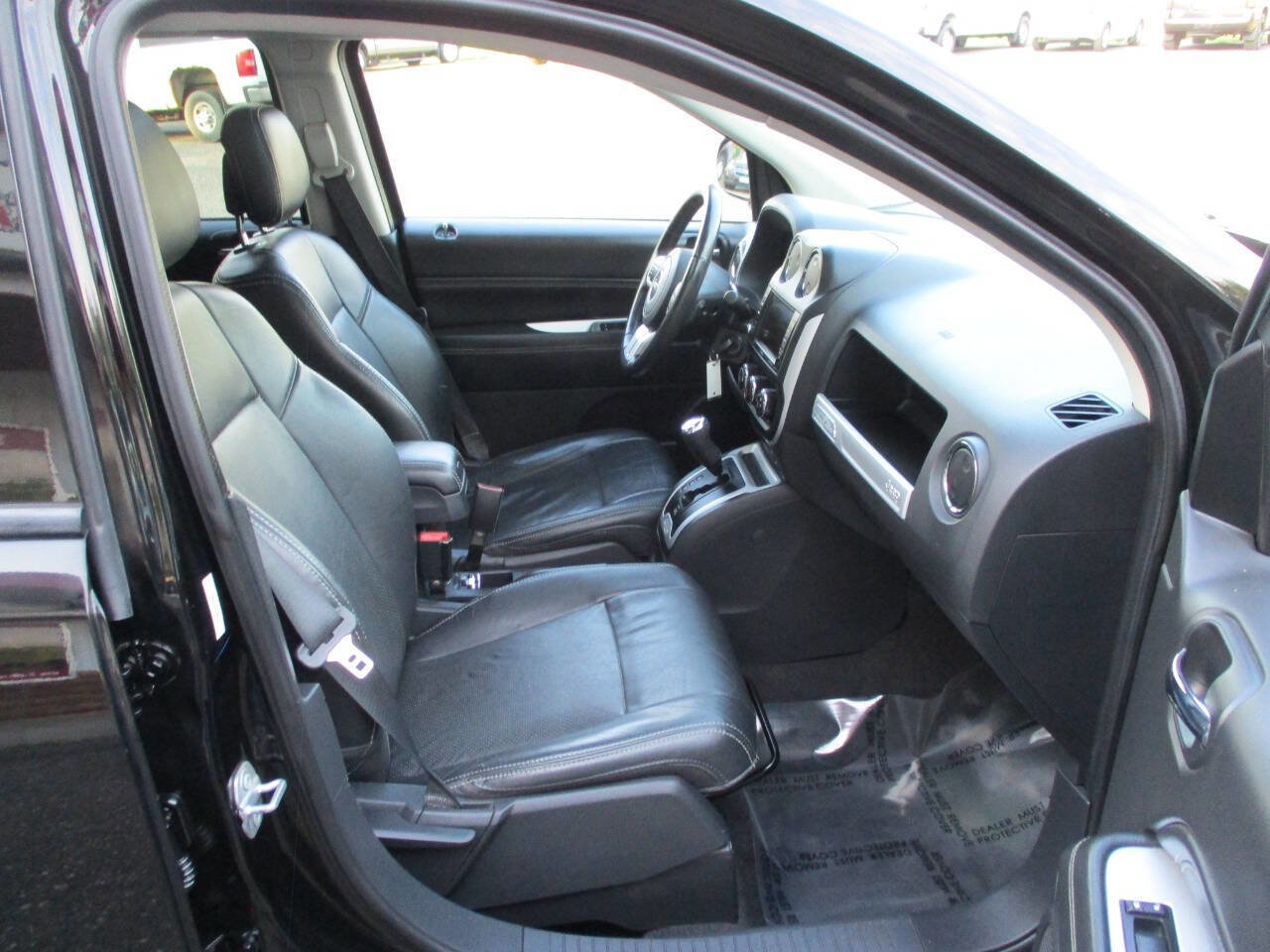 Used 2017 Jeep Compass High Altitude image 26
