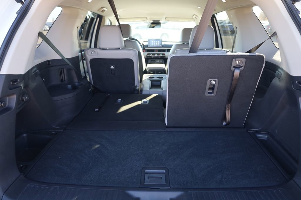 Used 2025 Honda Pilot EX-L image 7
