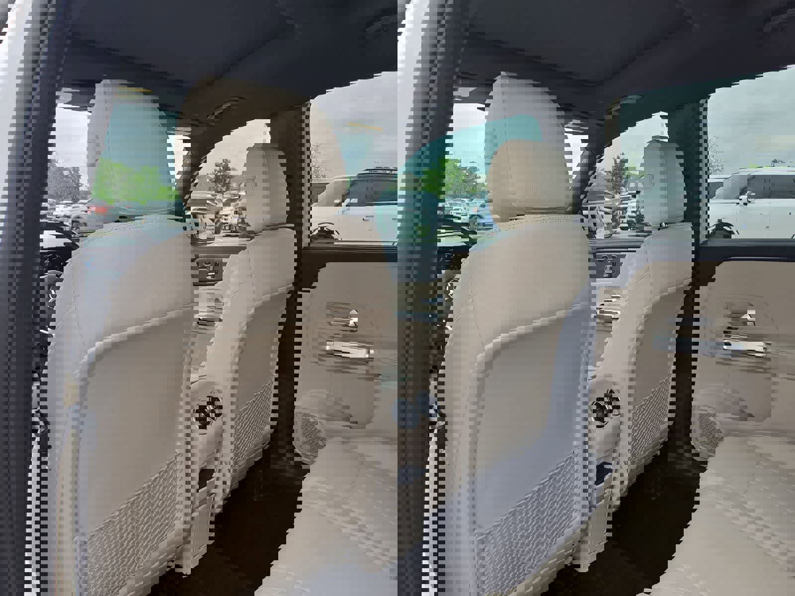 Used 2022 Mercedes-Benz GLB 250 image 17